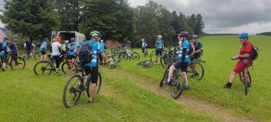 Gruppe Gottfried beim Verpflegen
